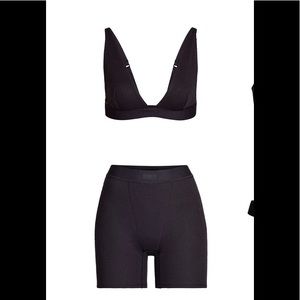 Skims cotton ribbed set